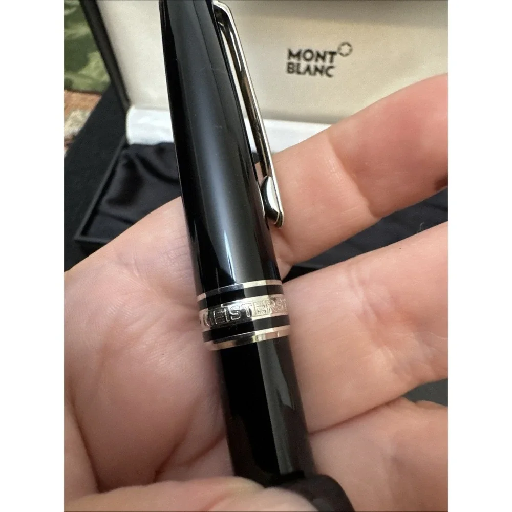 Luxurious Montblanc Meisterstuck 163 Classique Rollerball Pen